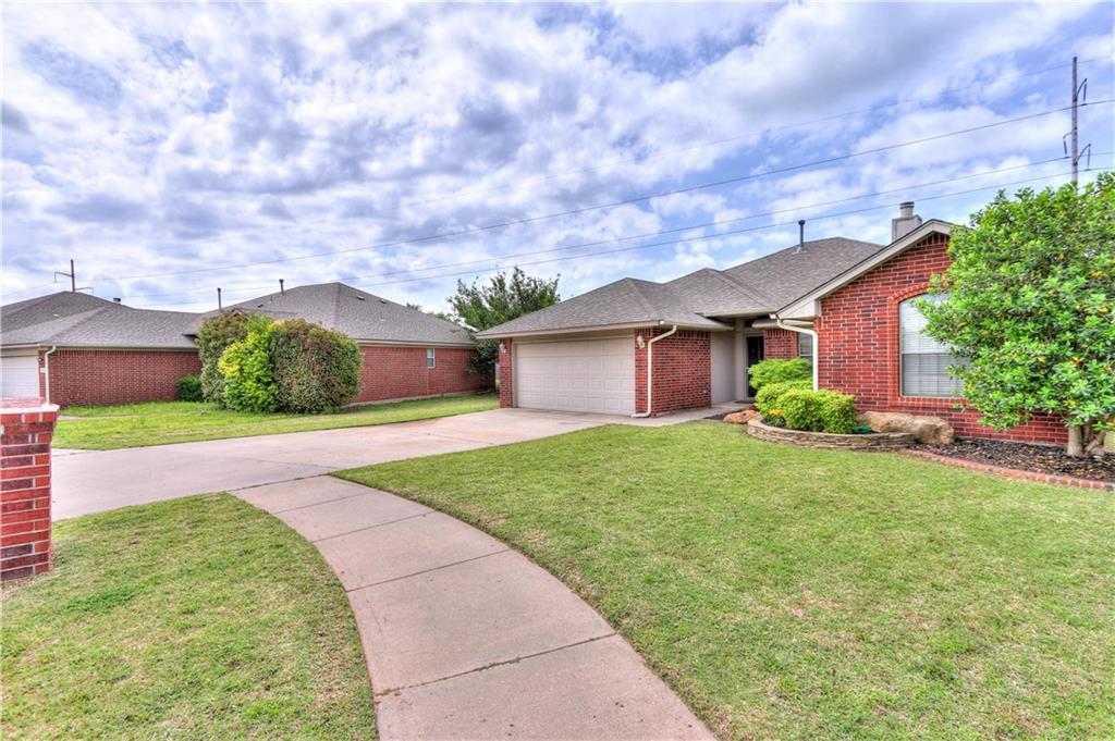 124 SE 26th St, Moore, OK 73160 photo 2