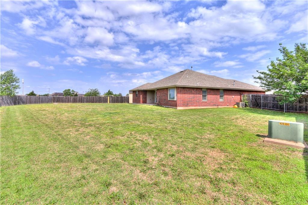 124 SE 26th St, Moore, OK 73160 photo 32