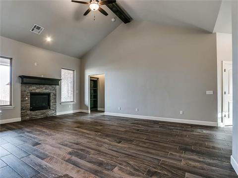 1331 Ladera Cir, Moore, OK 73160 photo 4