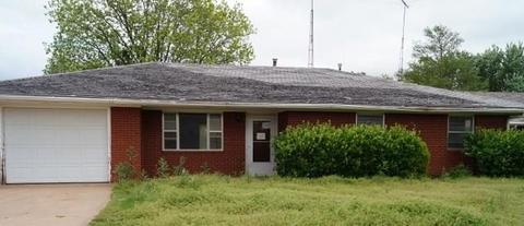 109 N Phillips St, Okeene, OK 73763 photo 1