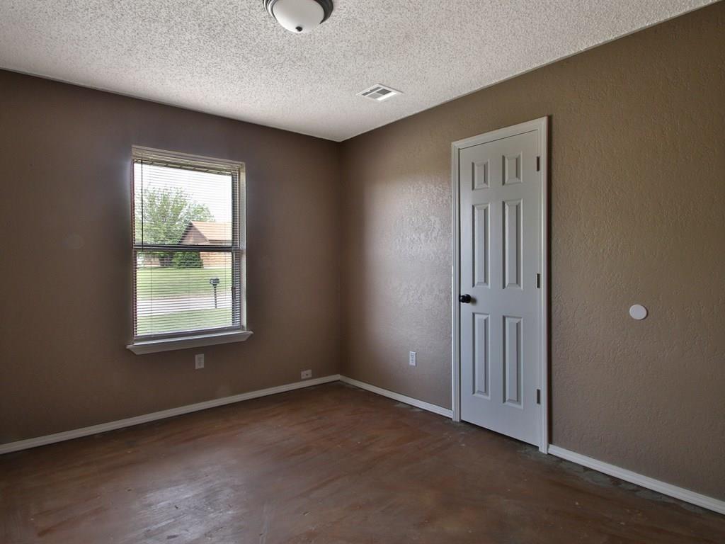 120 Echo Ln, Harrah, OK 73045 photo 17