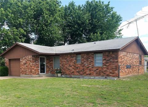 304 Jarman Cir, Mcloud, OK 74851 photo 1
