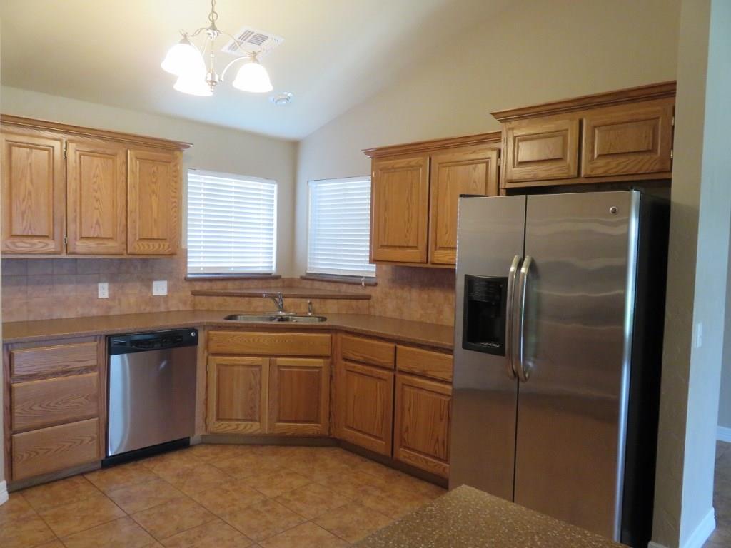1809 White Tail Cir, Altus, OK 73521 photo 4