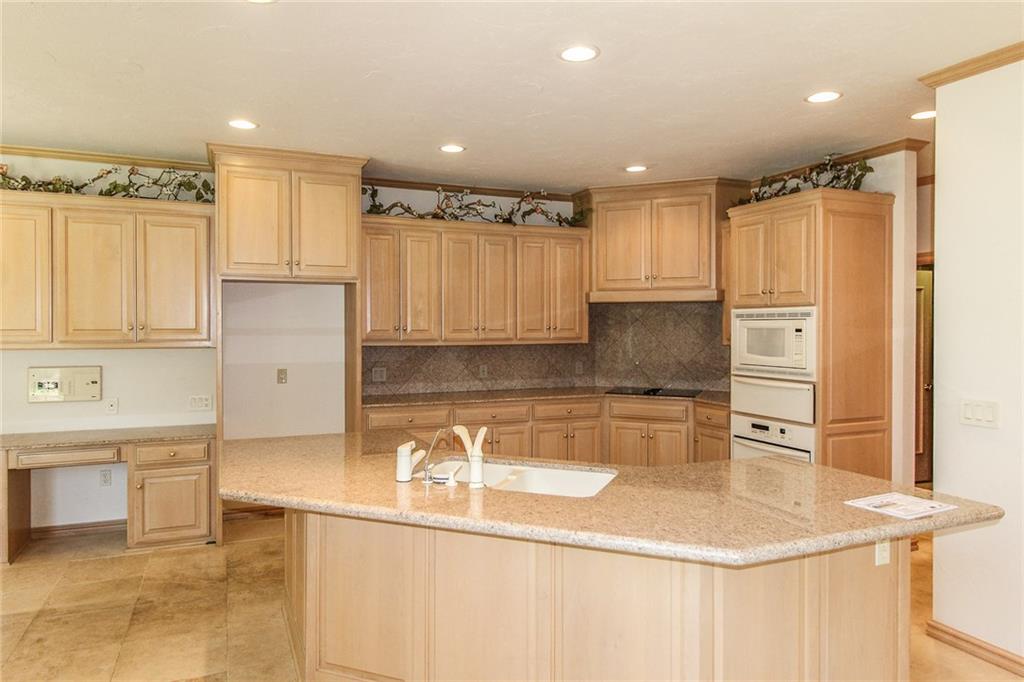 4100 Gloucester Ln, Norman, OK 73072 photo 9