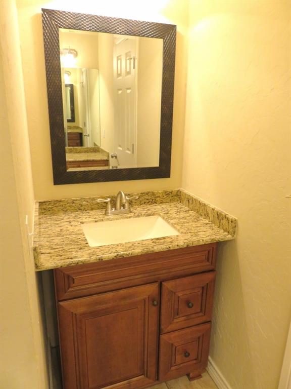 520 Peacock Cir, Altus, OK 73521 photo 12