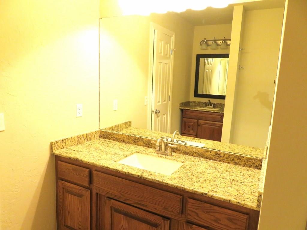520 Peacock Cir, Altus, OK 73521 photo 13