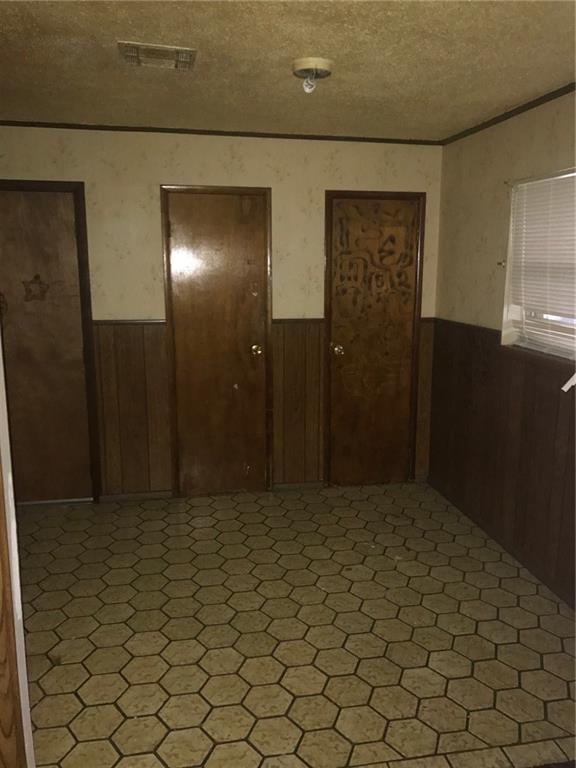804 NW 17th, Moore, OK 73160 photo 9