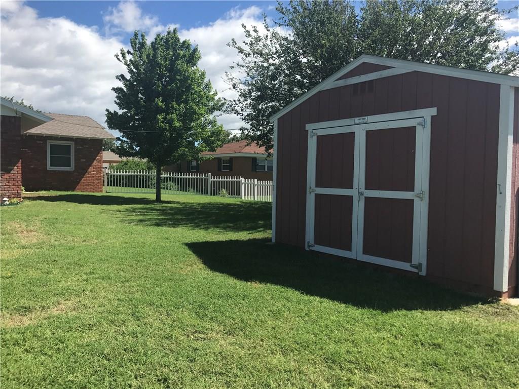 700 E Broadway, Thomas, OK 73669 photo 34