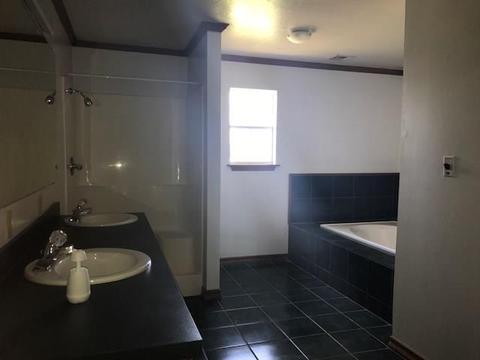 Undisclosed, Altus, OK 73521 photo 15