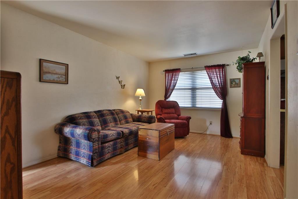 2004 N Wilburn Ave, Bethany, OK 73008 photo 6