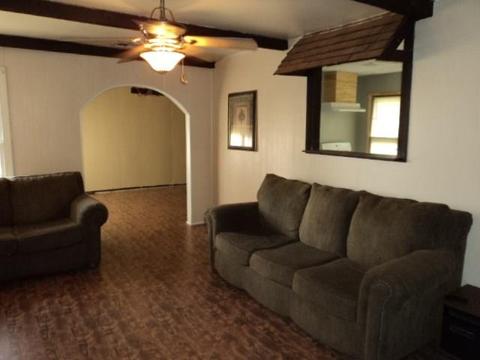 1704 Crain Dr, Altus, OK 73521 photo 4