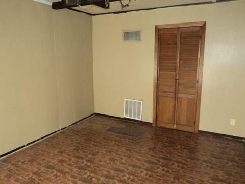 1704 Crain Dr, Altus, OK 73521 photo 5