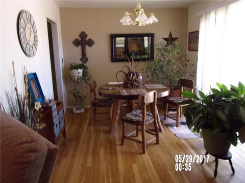 302 Suwanee, Burns Flat, OK 73624 photo 8