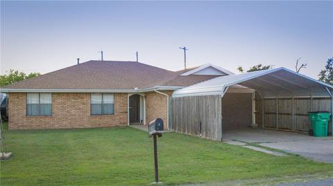 808 Walker, Lone Wolf, OK 73655 photo 1