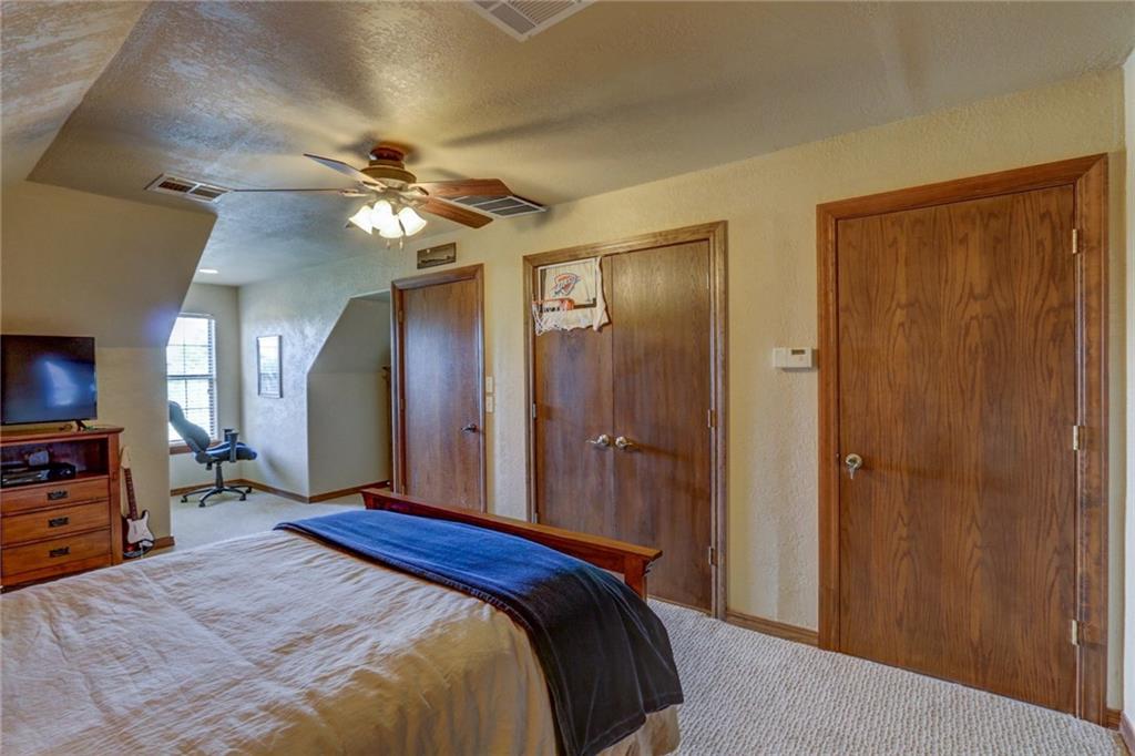 1609 SW 40th St, Moore, OK 73160 photo 28