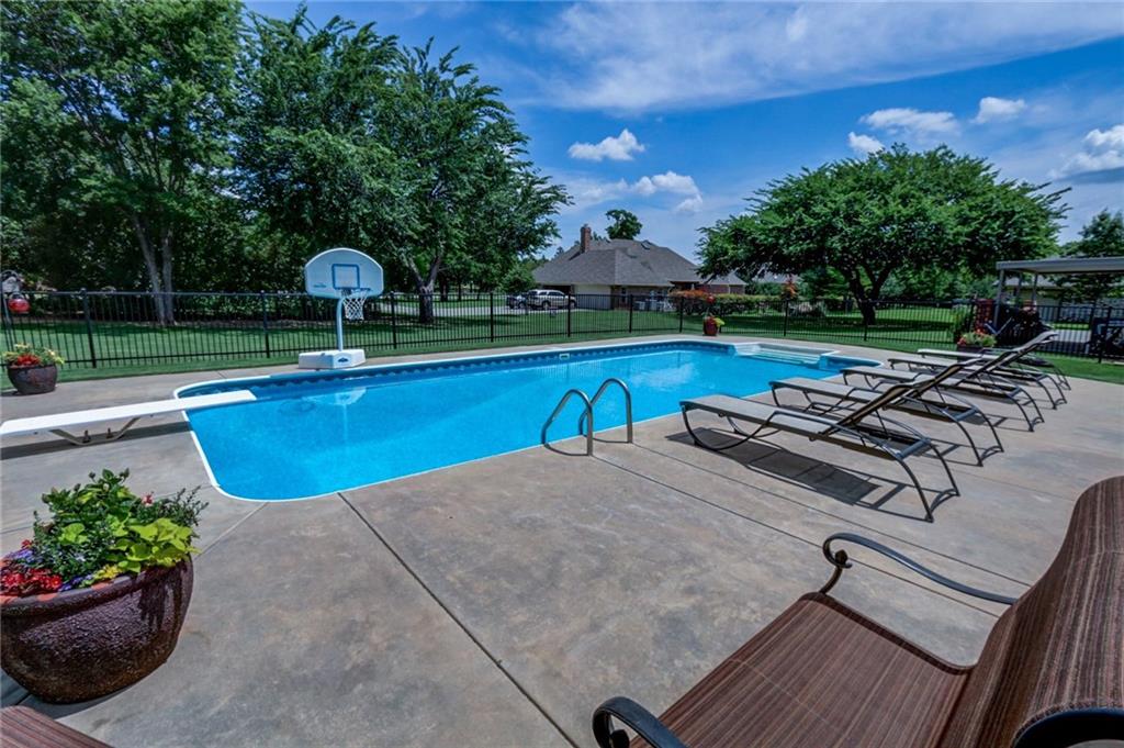 1609 SW 40th St, Moore, OK 73160 photo 33