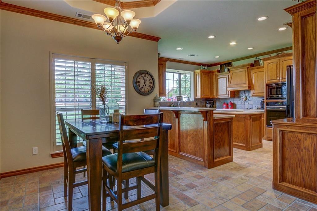 1609 SW 40th St, Moore, OK 73160 photo 14