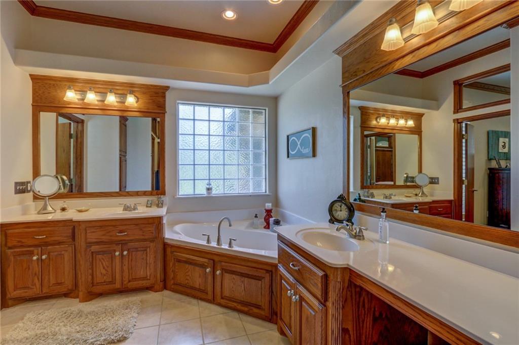 1609 SW 40th St, Moore, OK 73160 photo 18