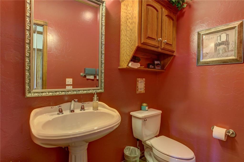 1609 SW 40th St, Moore, OK 73160 photo 15