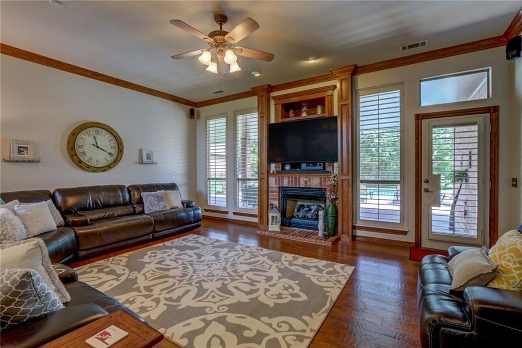1609 SW 40th St, Moore, OK 73160 photo 6