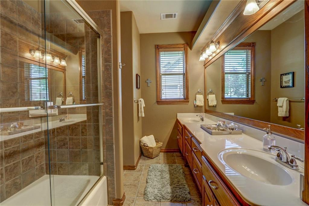 1609 SW 40th St, Moore, OK 73160 photo 26