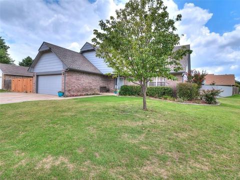800 N Parkview, Moore, OK 73170 photo 1