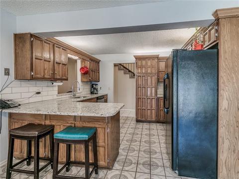 800 N Parkview, Moore, OK 73170 photo 9