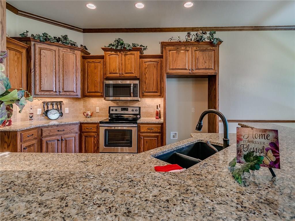 984 Tim Holt Dr, Harrah, OK 73045 photo 12