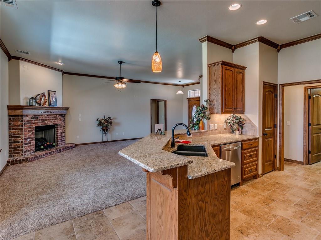 984 Tim Holt Dr, Harrah, OK 73045 photo 14