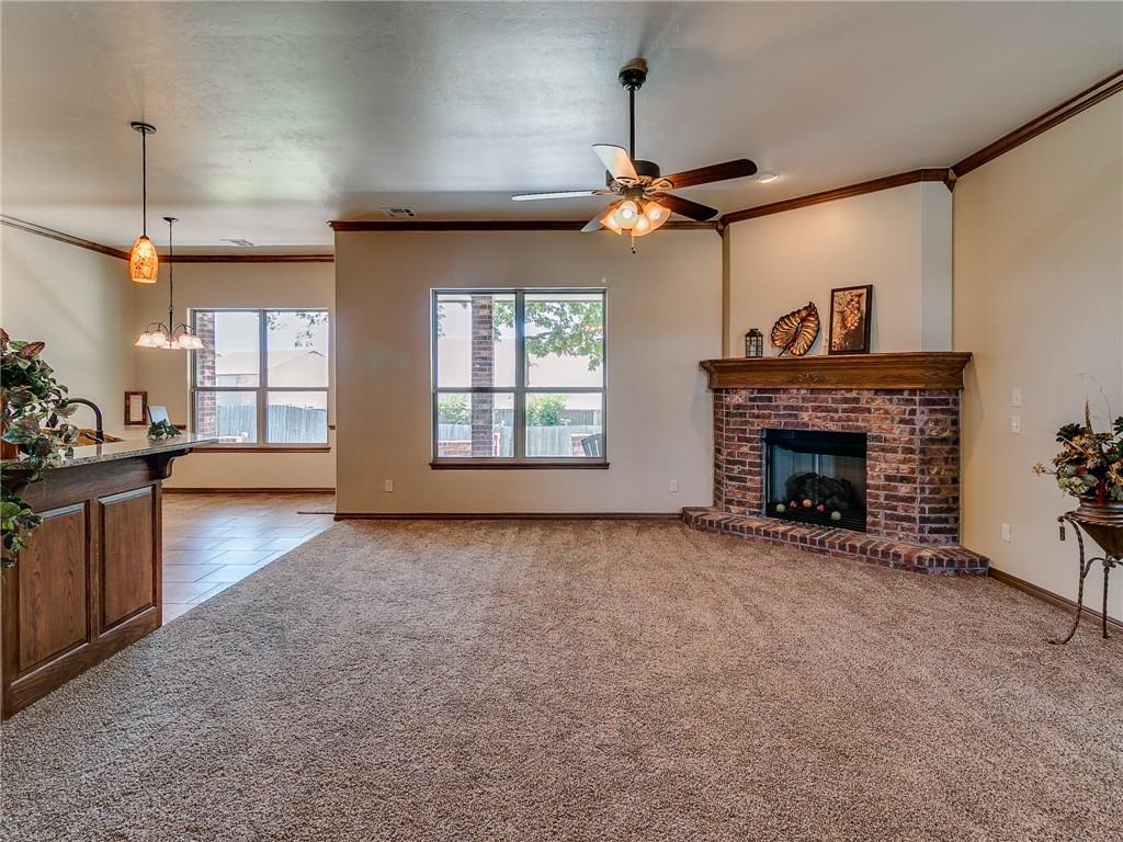 984 Tim Holt Dr, Harrah, OK 73045 photo 4