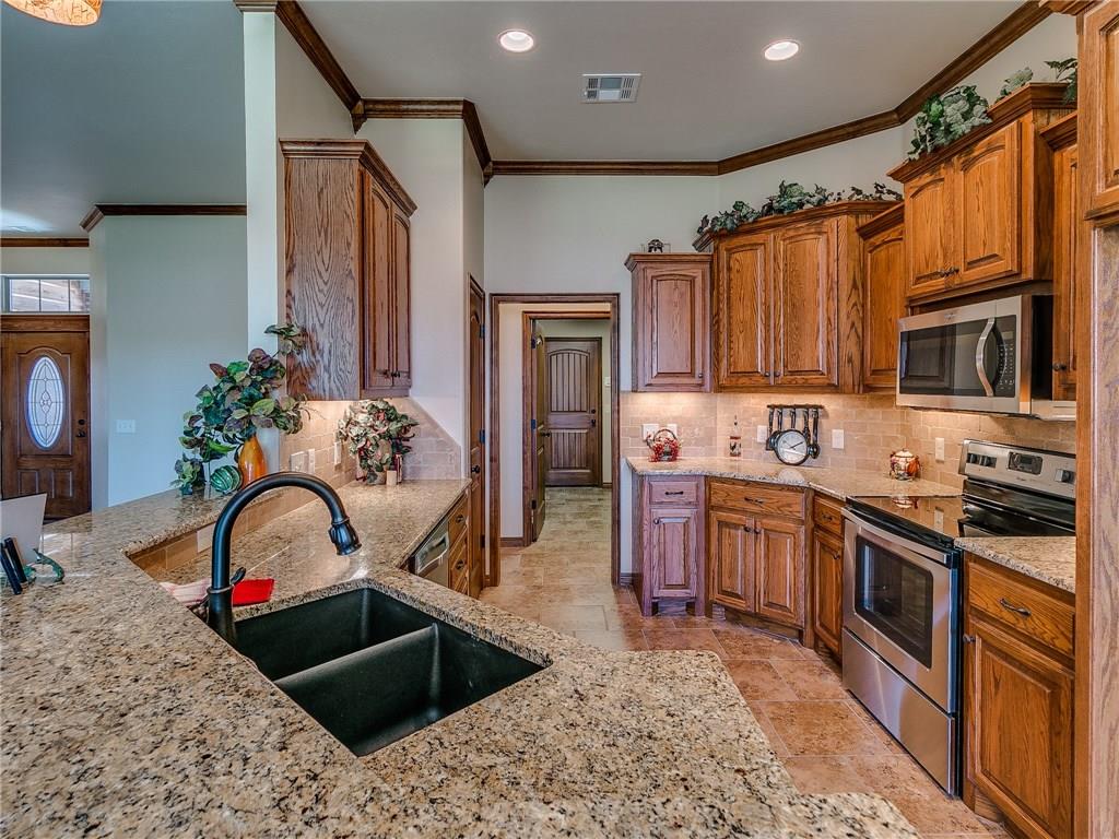 984 Tim Holt Dr, Harrah, OK 73045 photo 15
