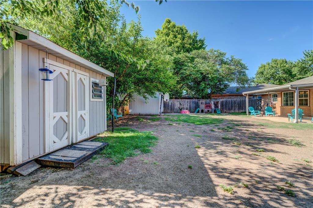 2117 Fox, Moore, OK 73160 photo 34