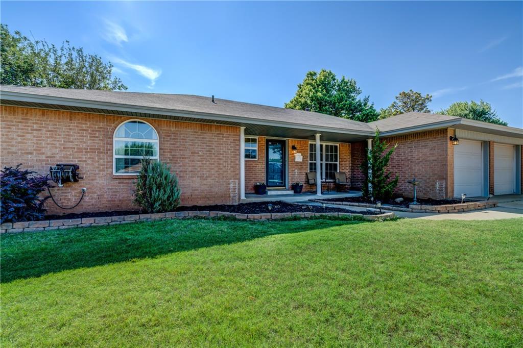 2117 Fox, Moore, OK 73160 photo 1