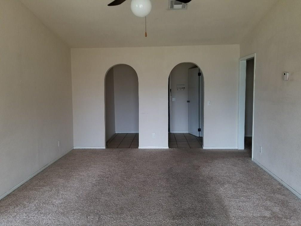 1904 Tyler, Altus, OK 73521 photo 4