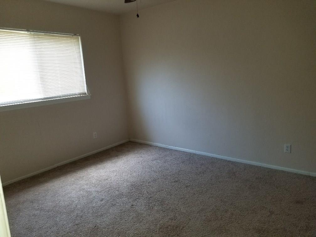 1904 Tyler, Altus, OK 73521 photo 8
