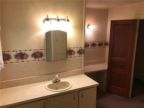 611 E Warner Ave, Guthrie, OK 73044 photo 9