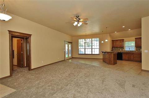 112 Westend Ct, Tuttle, OK 73089 photo 7
