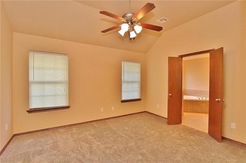 112 Westend Ct, Tuttle, OK 73089 photo 8