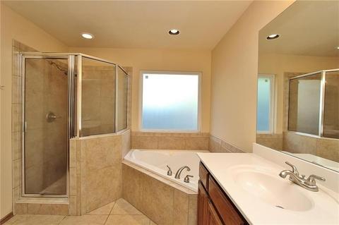 112 Westend Ct, Tuttle, OK 73089 photo 9