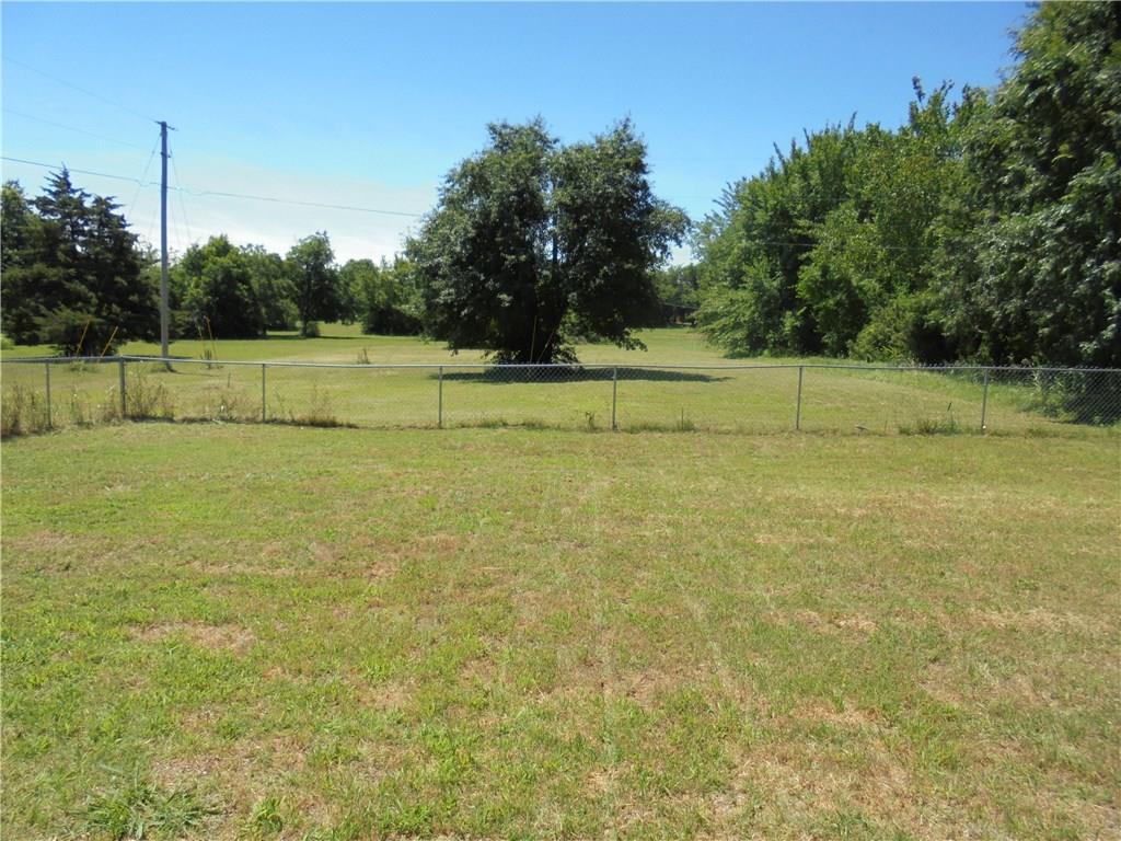 914 E Park, Tecumseh, OK 74873 photo 13