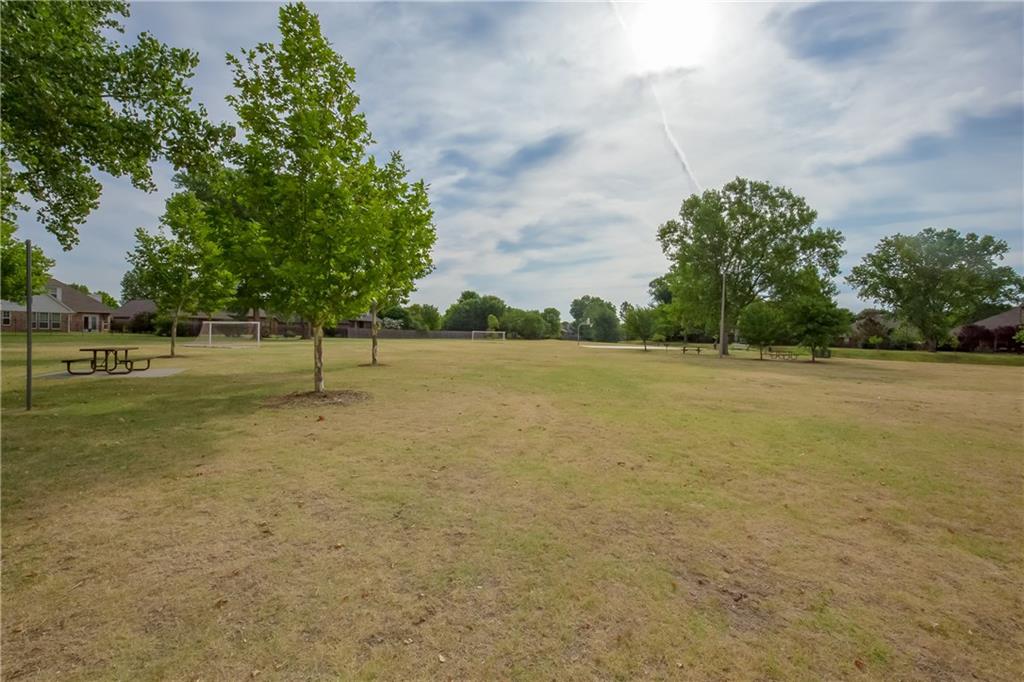 4917 Deerhurst, Norman, OK 73072 photo 31