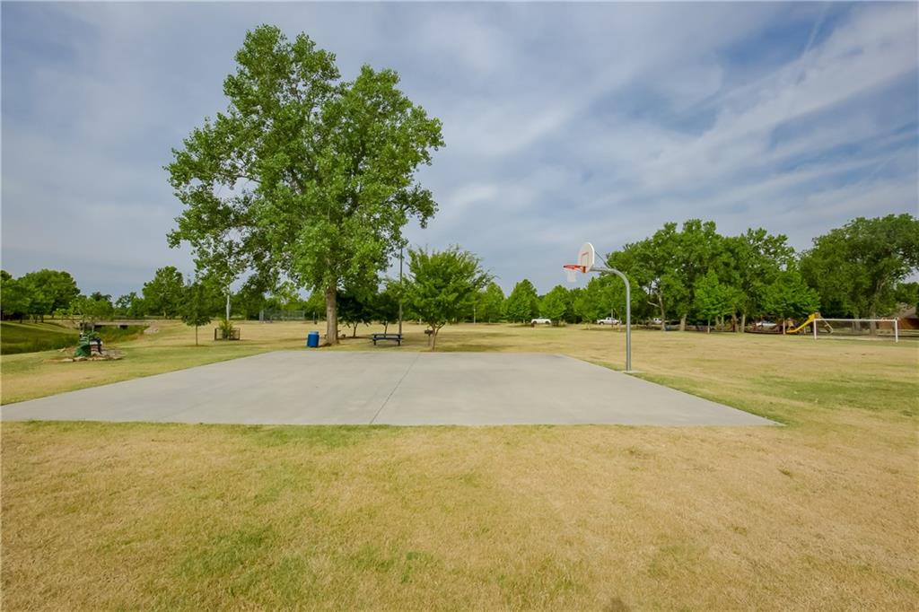 4917 Deerhurst, Norman, OK 73072 photo 29