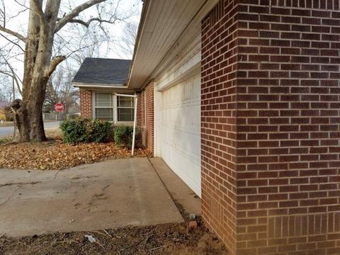 701 E Main, Tipton, OK 73570 photo 2