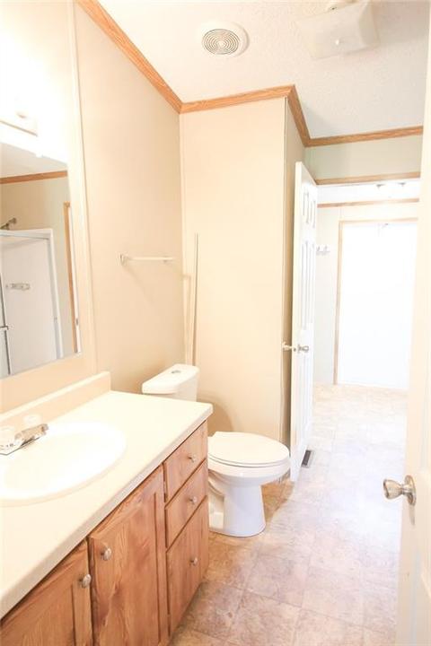 501 W Sharp Ave, Washington, OK 73093 photo 21