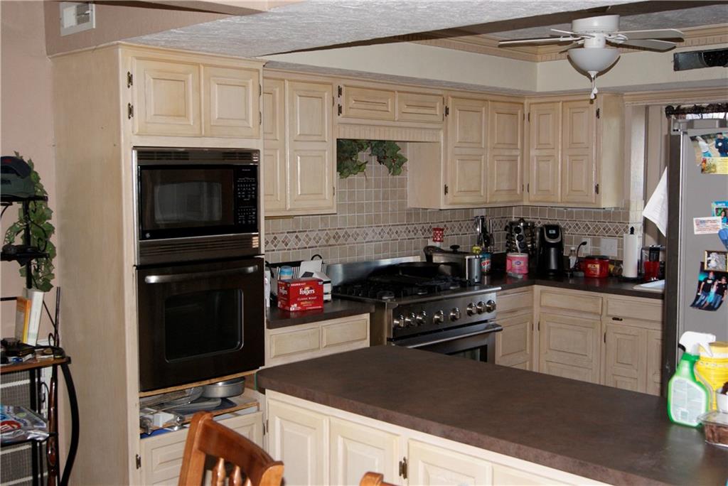 2181 S Blackberry, Mcloud, OK 74851 photo 8
