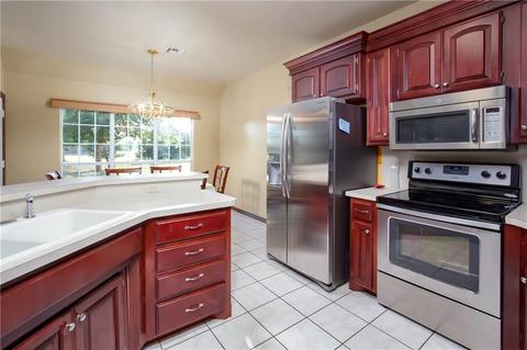 219 Cambrye Dr, Tuttle, OK 73089 photo 11