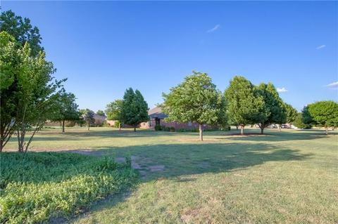219 Cambrye Dr, Tuttle, OK 73089 photo 4