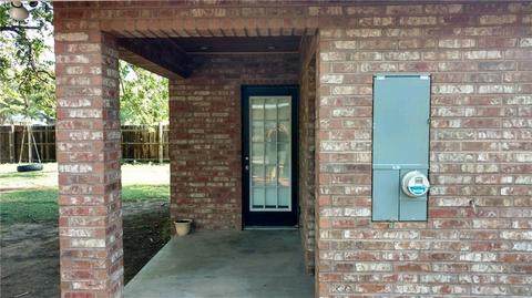 311 N Walnut Ave, Erick, OK 73645 photo 5