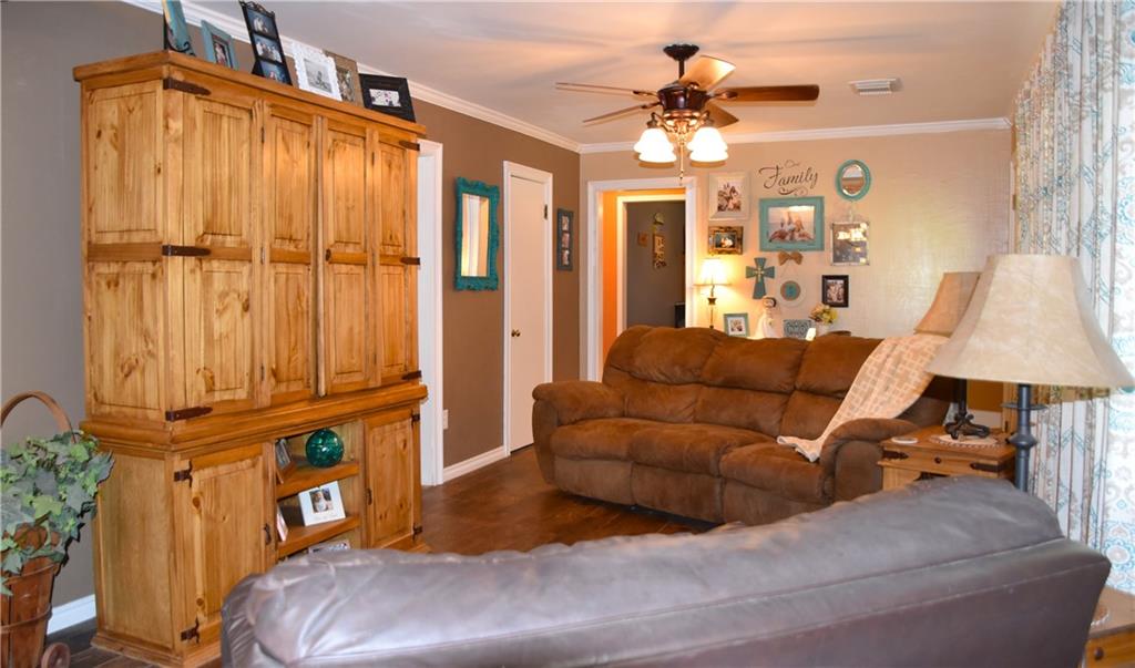 412 Jon St, Guthrie, OK 73044 photo 9