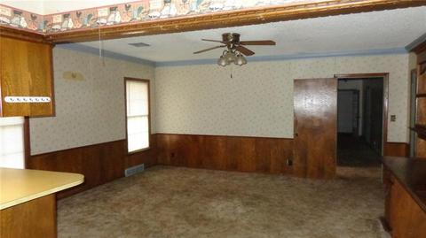 601 E Commerce St, Altus, OK 73521 photo 7